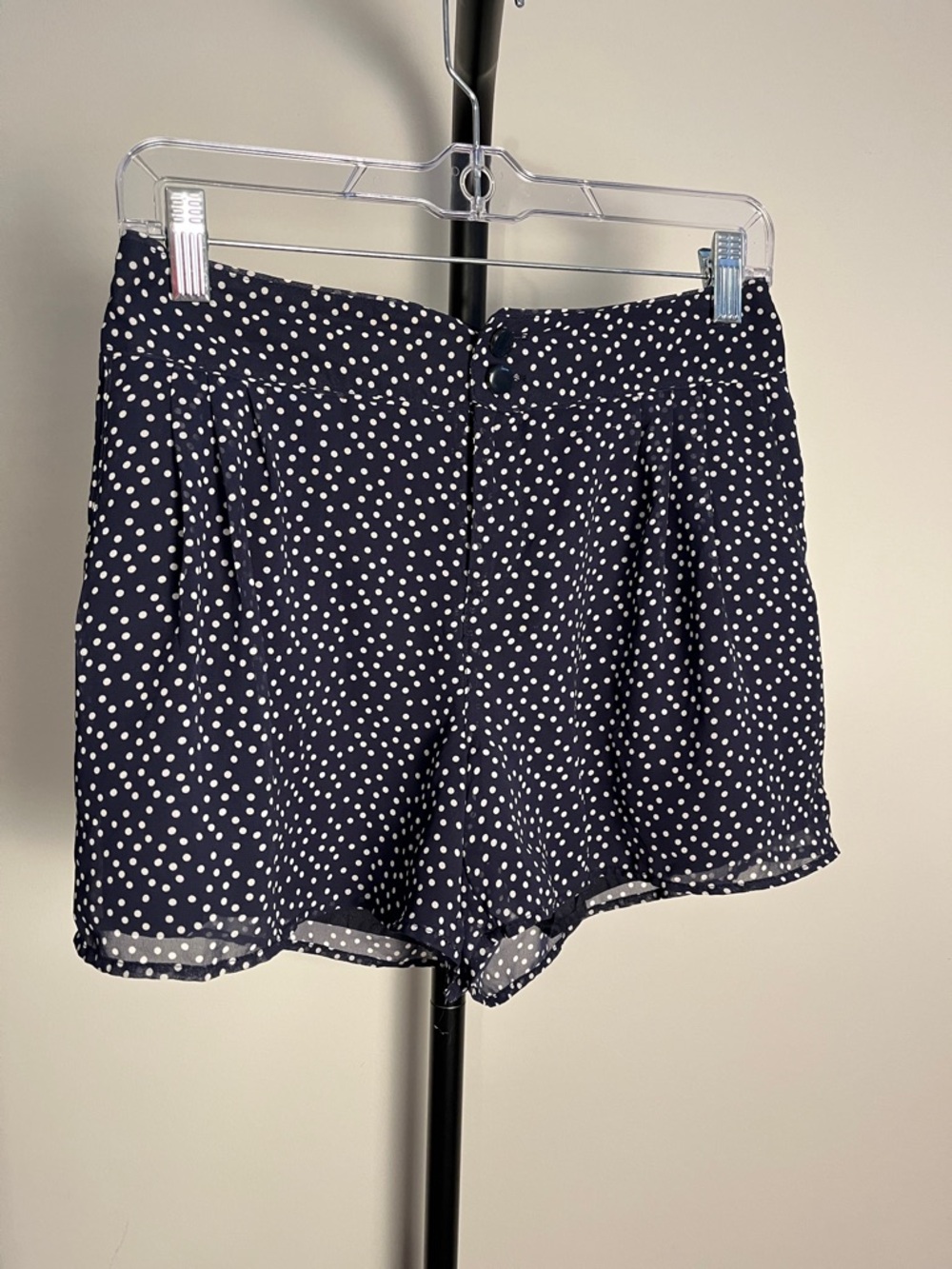 LC Lauren Conrad Polka Dot Flowy Shorts Pockets Navy Blue Size 2